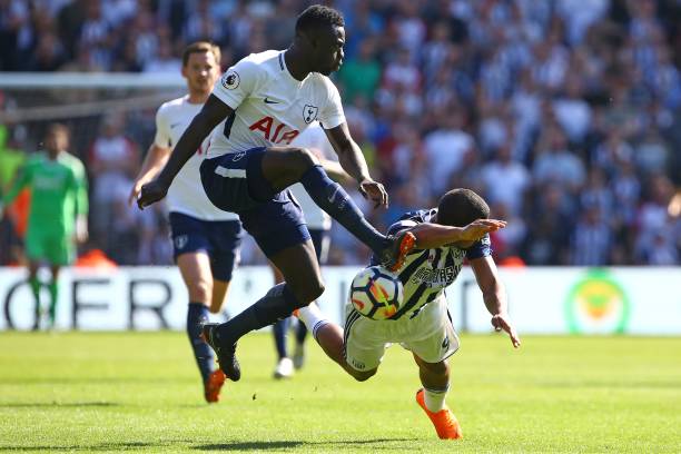 球员和裁判 球员和裁判