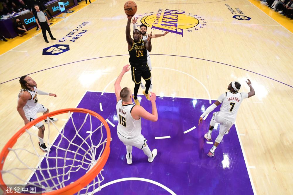 曼联在争抢 曼联在争抢